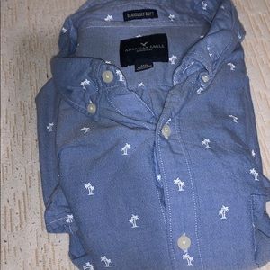 American Eagle short sleeve button down